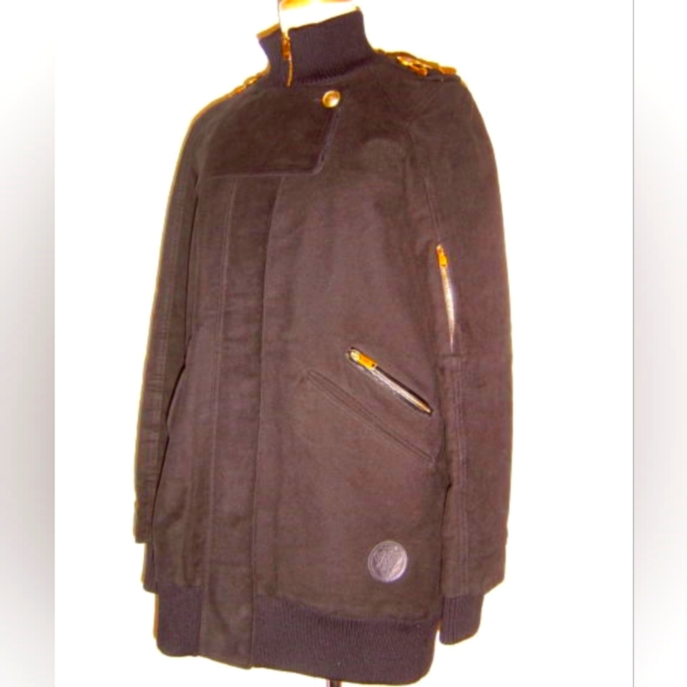 Gucci Hysteria Logo & Buttons Mid Length Padded Coat 38